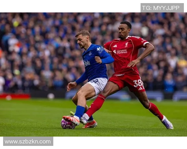 足球明星们的红牌经历揭秘谁在赛场上曾遭遇过这一惩罚