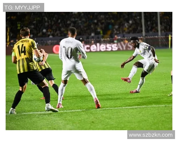 足球明星进球技巧解析视频集锦助你提升射门水平与比赛表现